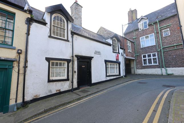3-bed house on 1, Park Street, Denbigh, £150,000