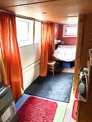 Houseboat for sale in Vicarage Lane, Port Werburgh, Rochester