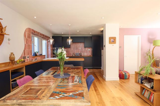 14, Burnside, Fleet photo 4