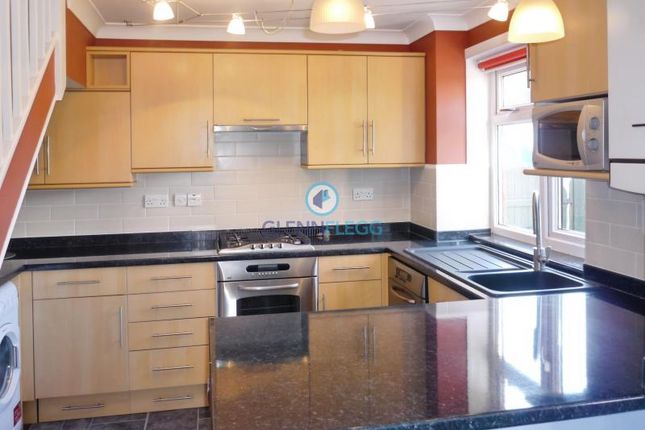 37, Littlebrook Avenue, Slough photo 3