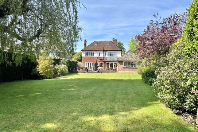 Detached house for sale in Mill Hill, Shenfield, Brentwood