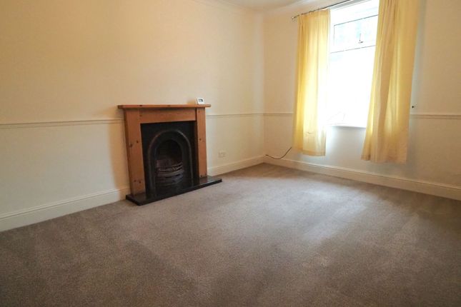 99 Buxton Road, High Peak photo 2