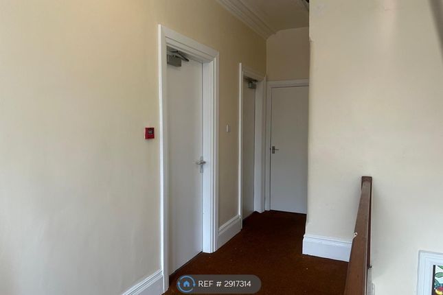 B Cragg Terrace, Bradford photo 3