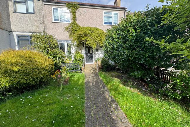 Thumbnail Terraced house for sale in Manor Way, Brentwood