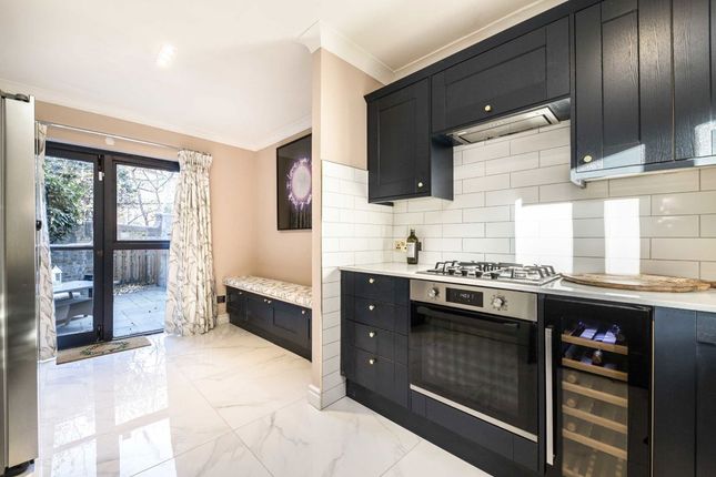 11A, Queen Elizabeth Street, London photo 5