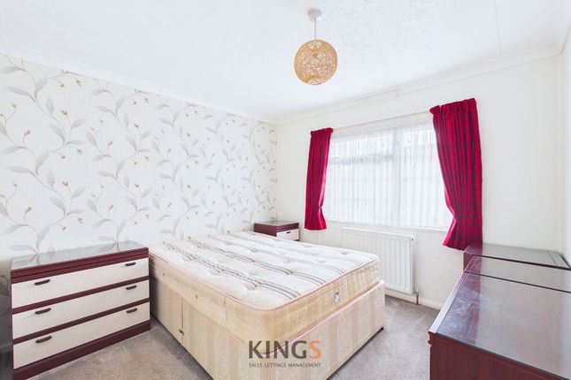 21 The Firs Park Woodside Lane, Hatfield photo 4