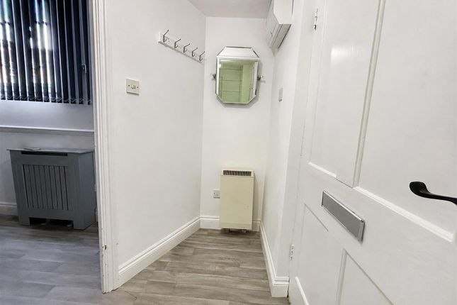 Flat 3, Alexandra Mews, Alexandra Road, Sheerness photo 2