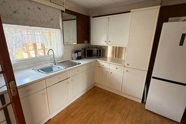 12 Stanley Way, Orpington photo 4