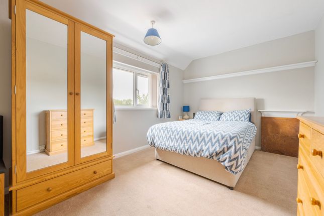 1 Gissing Road, Diss photo 2
