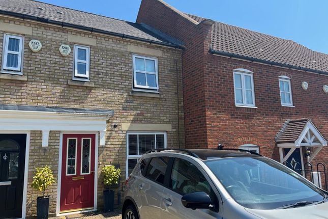 Terraced house to rent in Farington Close, Maidstone