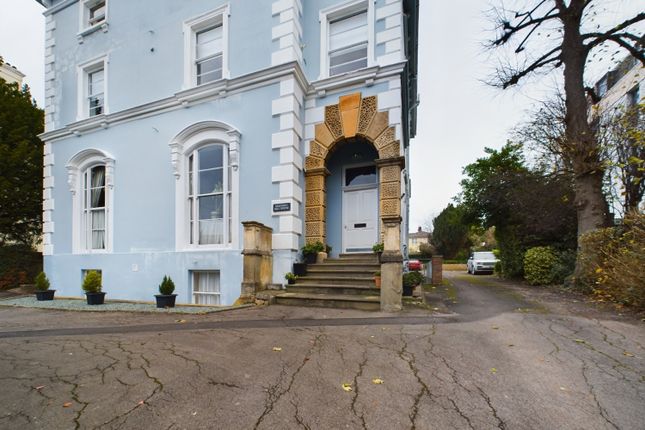 Cam01740G0-Pr0300-Still005