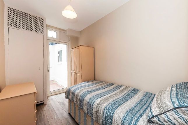 GFF, 5 Delaford Street, London photo 5