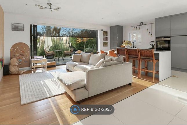 Greensted Road, Loughton photo 3