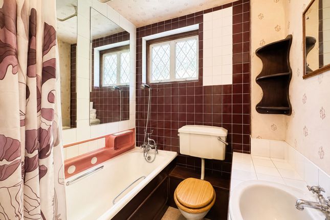 6 Blenheim Lower Strand, London photo 4