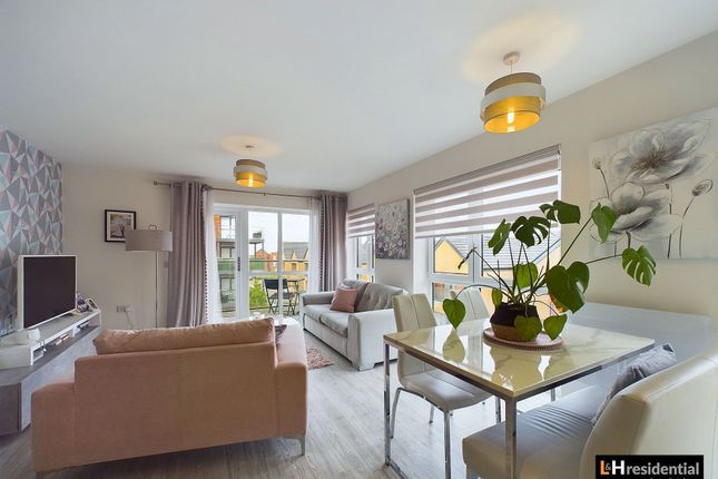 Flat for sale in Holmesley Road, Cavendish Hall House