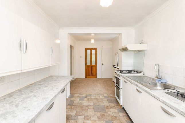 1, Boy Lane, West Yorkshire photo 4