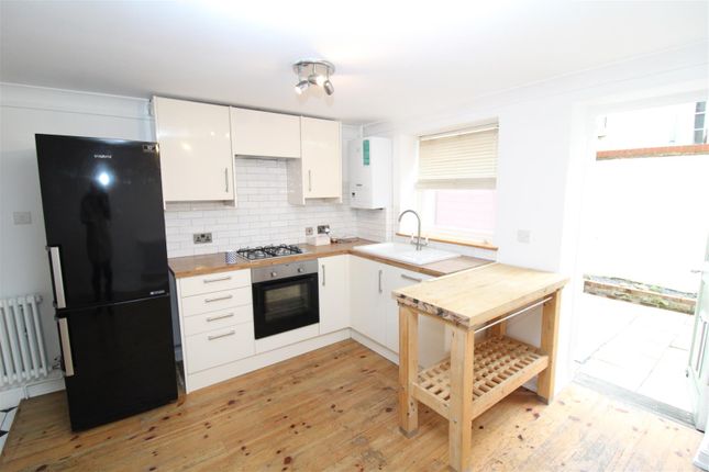 Thumbnail Flat to rent in Lower Market Street, Hove