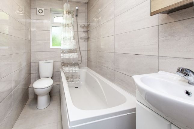 44, Corfe Place, Maidenhead photo 4