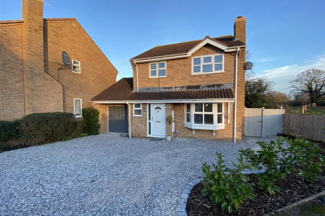 Thumbnail Link-detached house for sale in Charlock Road, Malvern