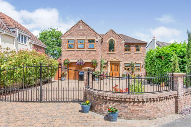 Thumbnail Detached house for sale in Bawtry Road, Bessacarr, Doncaster