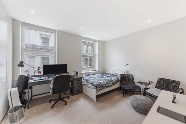Flat to rent in Chancery Lane, Holborn, London