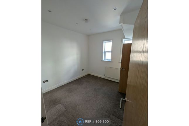 Clarendon Road, Southsea photo 5