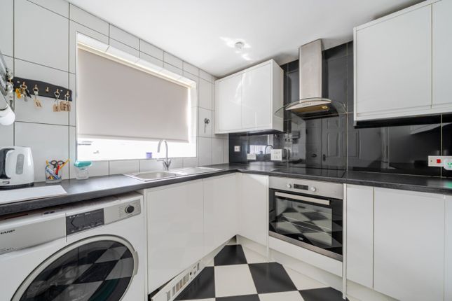 7, Portrush Drive, Grantham photo 3