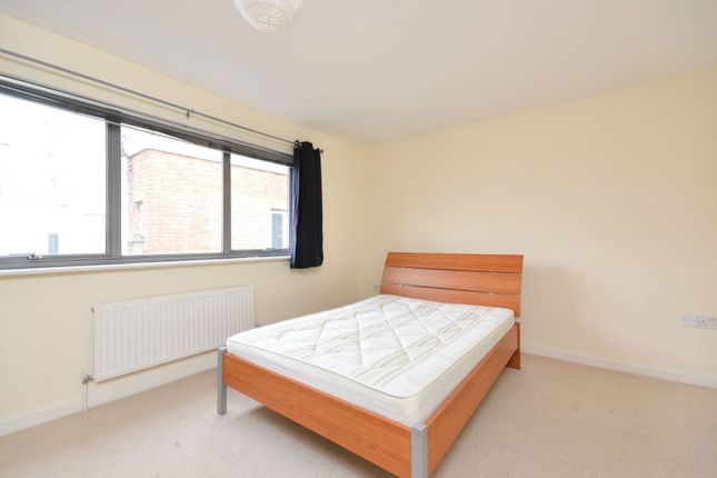 Thumbnail Property to rent in Palmers Road, Bethnal Green, London