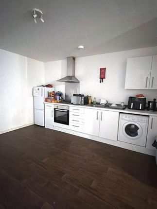 Flat 1, Compass House, 227-229 Kingston Road, Portsmouth photo 2