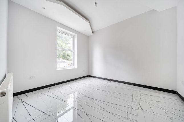 114 Moor Street, Burton-on-Trent photo 5