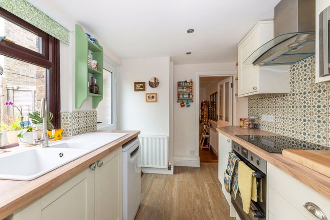2 Halland Cottages, Western Road, Crowborough photo 4
