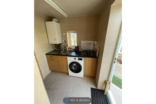Whitehaven, Luton photo 3