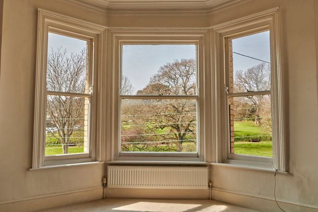 Flat 2, 14, Station Road, Budleigh Salterton photo 4