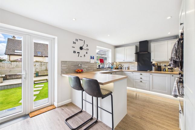 10, Manor Park, Holsworthy photo 3