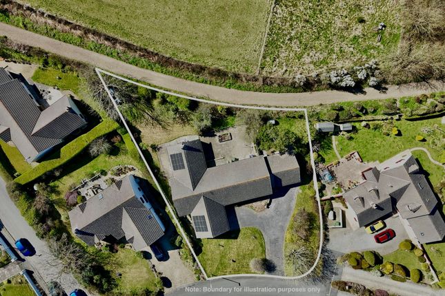 2 Courtfield Drive, Haverfordwest photo 3