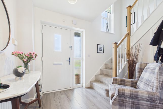 6, Wakefield Drive, Endmoor photo 3