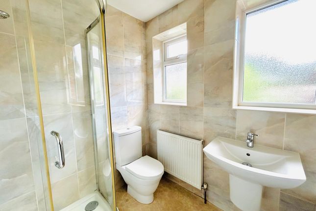 10 Mayfield View, Lymm photo 3