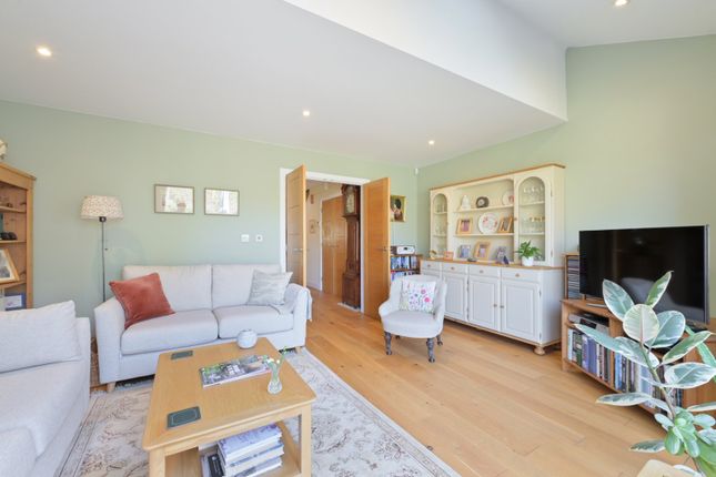 45, Hatch Lane, Berkshire photo 4