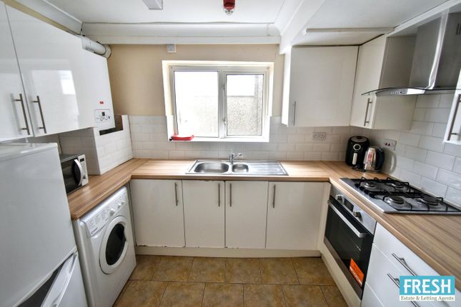 9, De Breos Street, Swansea photo 4