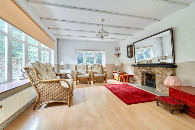 2, Castleleigh Court, Enfield photo 2