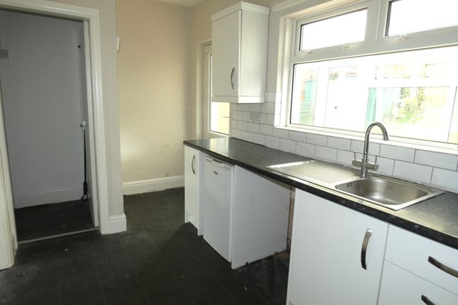 Terraced house to rent in Beaconsfield Terrace, Chorley