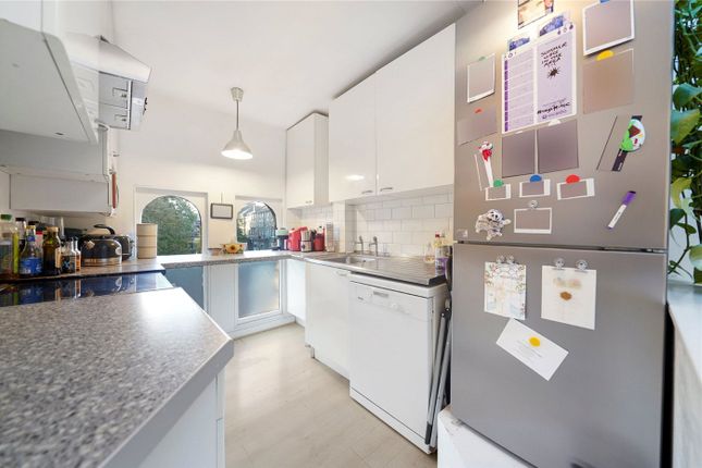 3d, South Villas, London photo 3