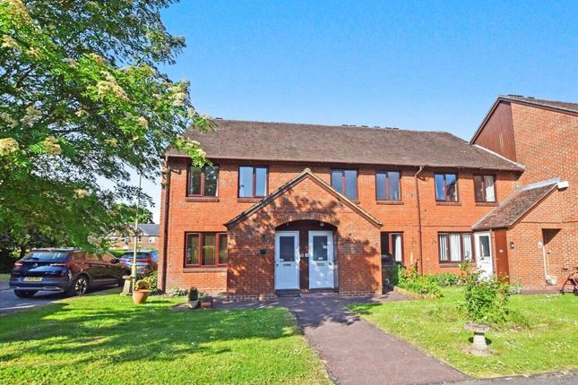 1-bed house on 72, Adams Way, Alton, £65,000