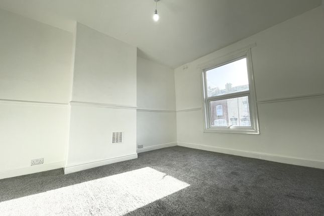 21, Banstead Street West, Leeds photo 4