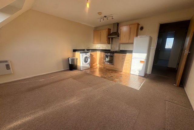 Flat 5 200, Avonmouth Road, Avonmouth photo 2