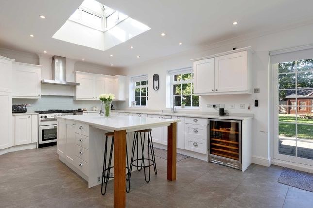 Argyll House, 17, Burgess Wood Road South, Buckinghamshire photo 2