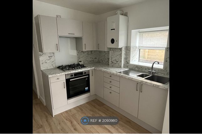 Thumbnail Flat to rent in Cherry Tree Avenue, Dover