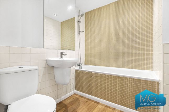 18, Laburnum Close, London photo 4