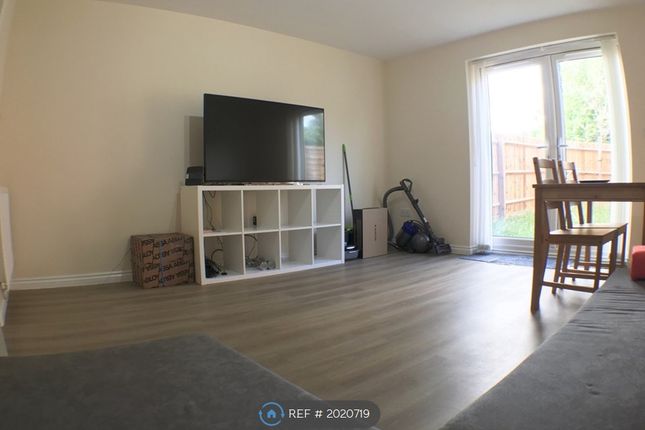 Room to rent in Signals Drive, Coventry