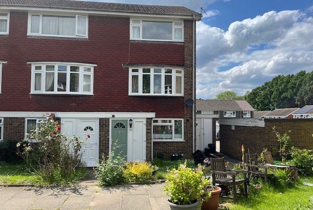 Thumbnail Flat to rent in Clareville Road, Orpington
